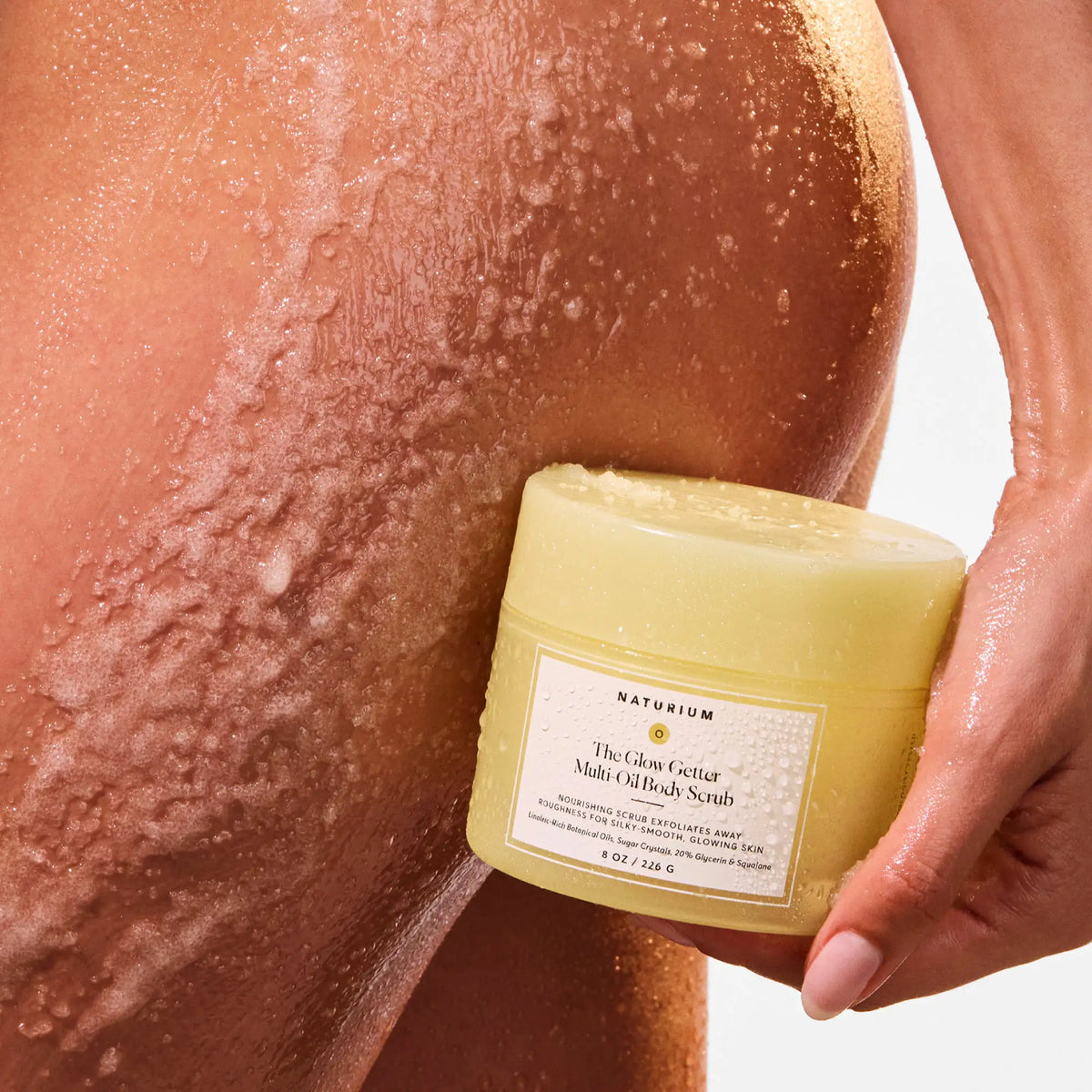 the-glow-getter-multi-oil-body-scrub-z4 NATR-40028-Alt-Image-The_Glow_Getter_Multi-Oil_Body_Scrub-07.webp