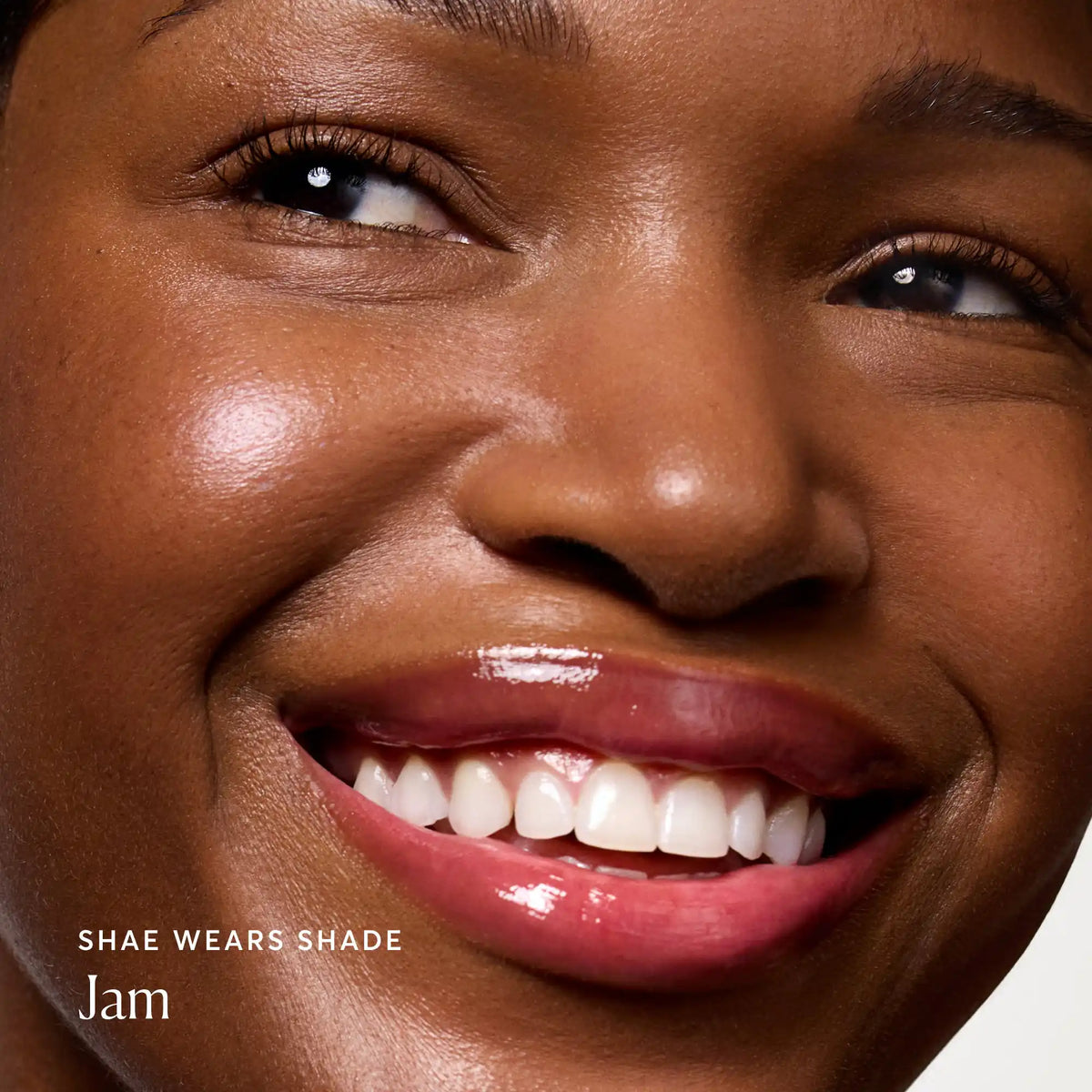 phyto-glow-lip-balm-jam-s5 NATR-60068-Alt-Images-Phyto-Glow-Lip-Balm-Jam-04.webp