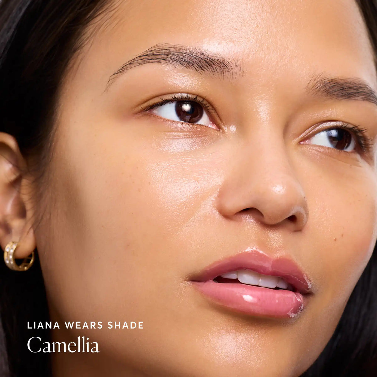 phyto-glow-lip-balm-camellia-e8 NATR-60075-Alt-Images-Phyto-Glow-Lip-Balm-Camellia-04.webp